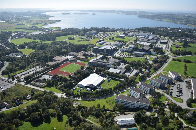Dronebilde som viser campus Ullandhaug. Foto. 